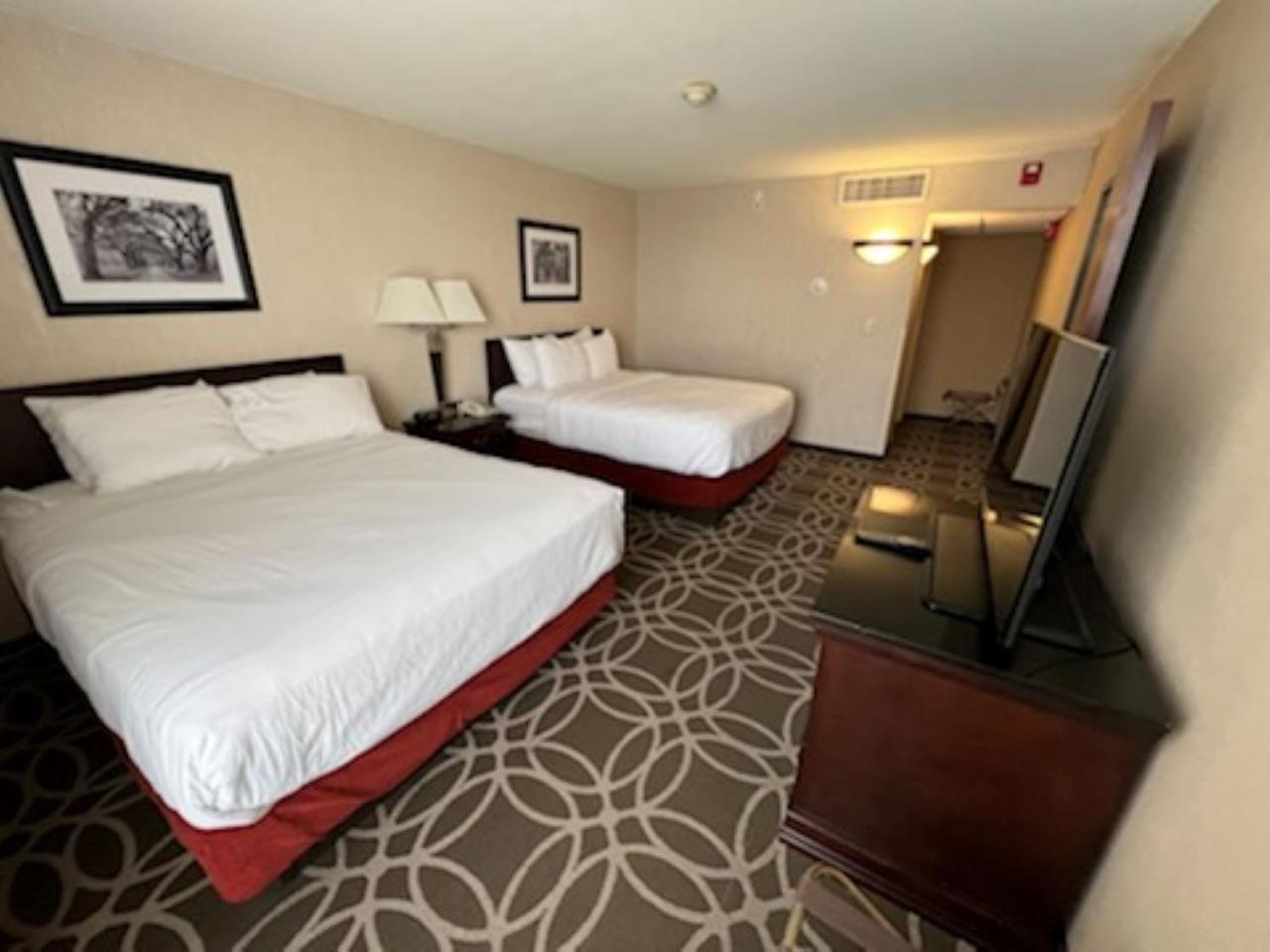 Hotel Lotus Kansas City Merriam Εξωτερικό φωτογραφία